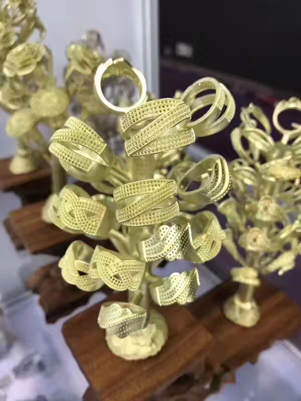 Ϟ���T���